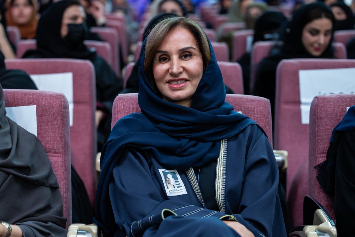 MahabintMishari's tweet image. It was a pleasure to be part of Day 1 of @Alfaisaluniv Graduation 2026 under the patronage of HRH Prince Faisal bin Bandar. We celebrated our male graduates: Bachelor degree (business &amp;amp; law), and MBA degree (business). Congratulations to graduates and their families! #ClassOf2026