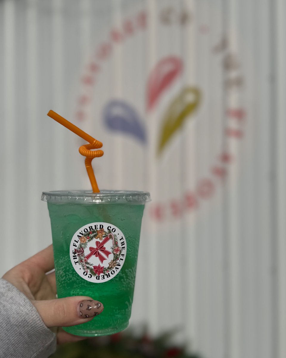 MakeStickers tweet media