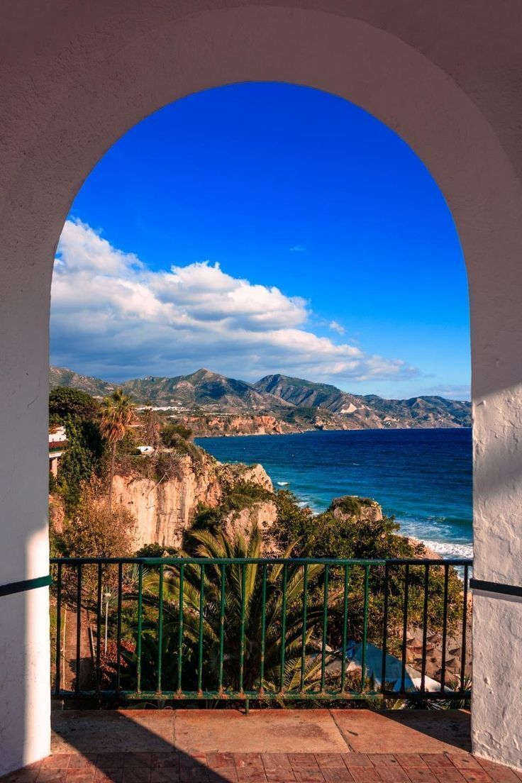 MozartCultures's tweet photo. a day in malaga, spain https://t.co/wgDLBMa8p4