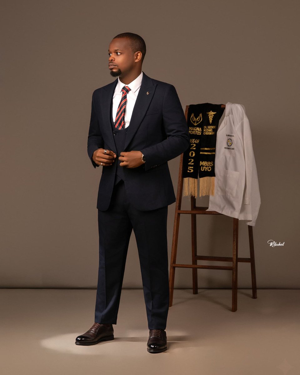 dr_zoks's tweet photo. Unseen wounds. Unheard battles. Unbroken spirit.
A journey sealed with purpose ,MBBS secured.
Officially Dr. Uzokwe Micheal C.
#MBBS
#Magnafortis
#Induction 
#GodDid https://t.co/RJMkn8HIYk