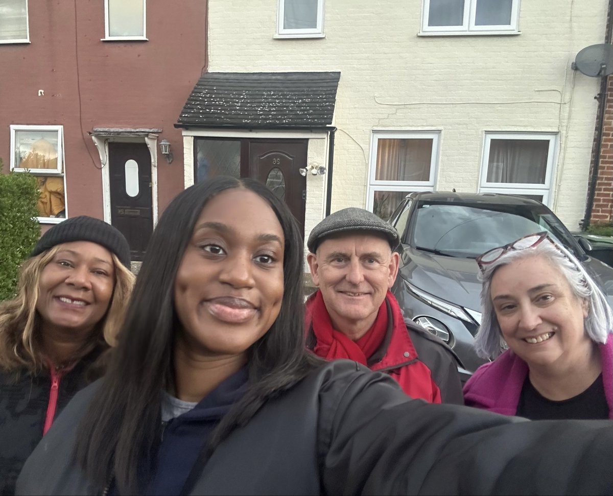 YemisiAnifowose's tweet photo. @HitherGreenLab have been out about in the ward speaking to residents on Wellmeadow Rd, Castllion Rd &amp; the Excalibur estate over the past week. If you missed us, do get in contact. https://t.co/7gpI5dlqTI