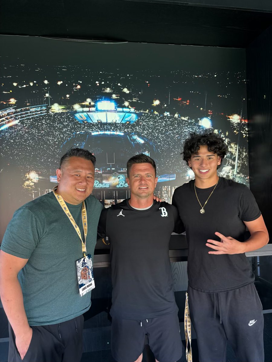 Blake Wong 4 ⭐️ 27’ WR tweet media