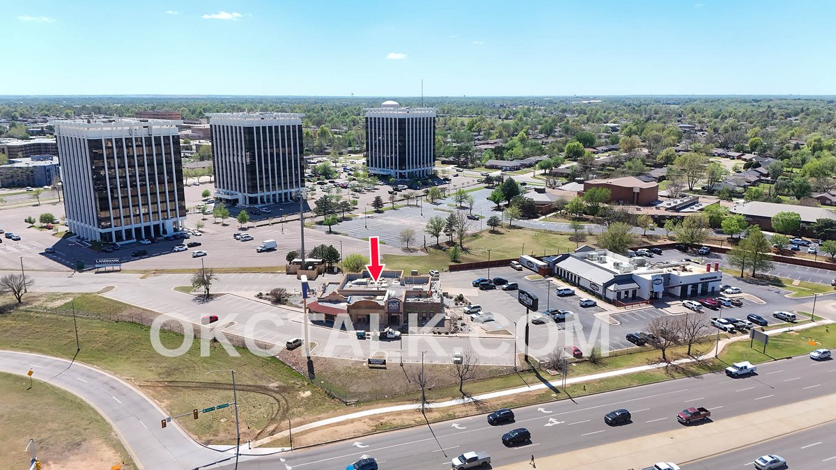 OKCTalk's tweet photo. Plans are underway for Brictown Brewery to open at the site of the former On The Border restaurant and NW Expressway and Lake Hefner Parkway.

The brewery is also planning to take over the recently closed S&B Burger spot at 1000 NW 192nd, just east of Western.

These would be the 22nd and 23rd locations for Bricktown Brewery, now operating in five states.