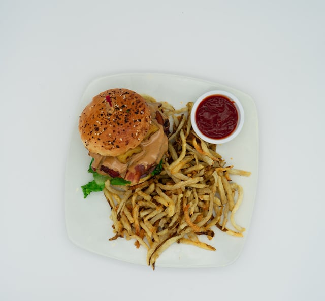 LocalGoatPF's tweet photo. Craving a unique burst of flavors? Try The Elvis at Local Goat New American Restaurant. A perfect blend of peanut butter, smoked bacon, and fried banana that everyone can't stop talking about! 🍌🥓🥜 #LocalGoat #FoodieFave #TheElvis https://t.co/J9AlXSpE0S