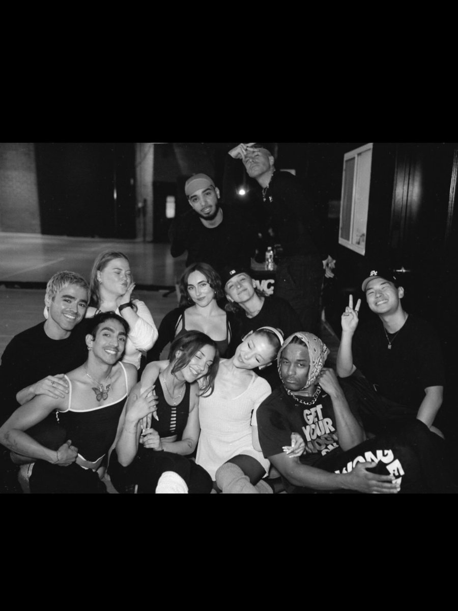 ًfigui ∞ ☼ tweet media