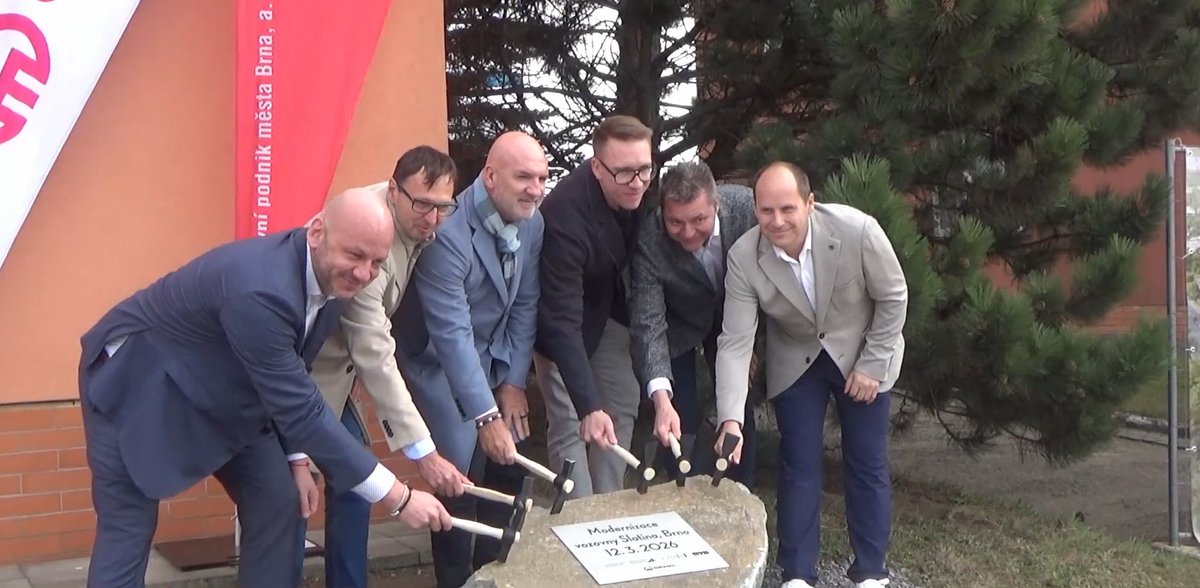 AniUzNevim tweet media