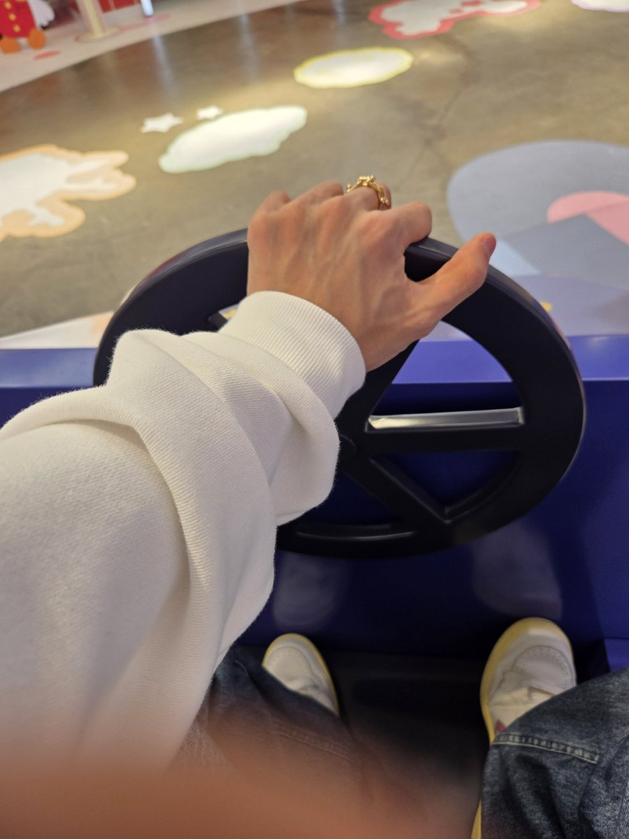 N년 전 오늘의 원빈 tweet media