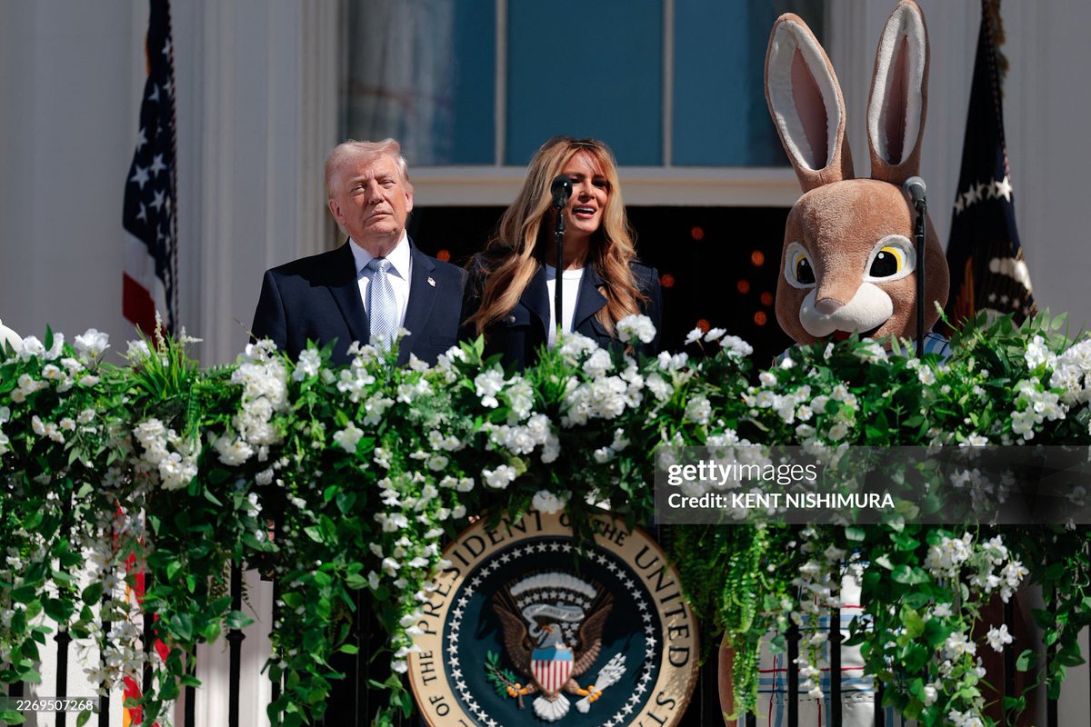 FLOTUS Report tweet media