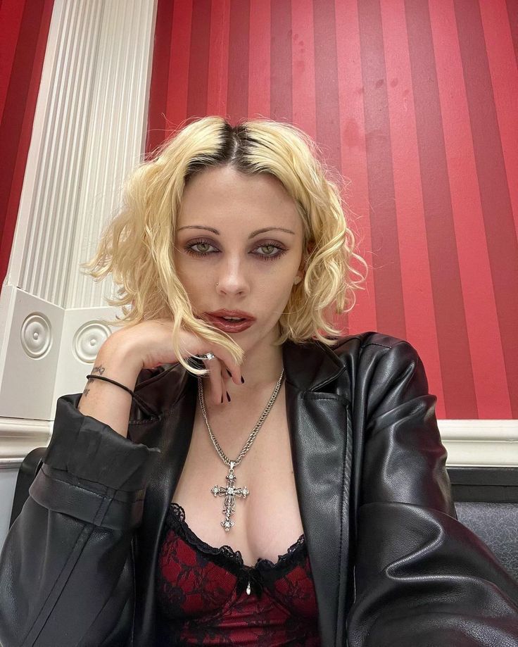 Me he teñido <a href="/T_PrinceLestat/">Lestat de Lioncourt</a>