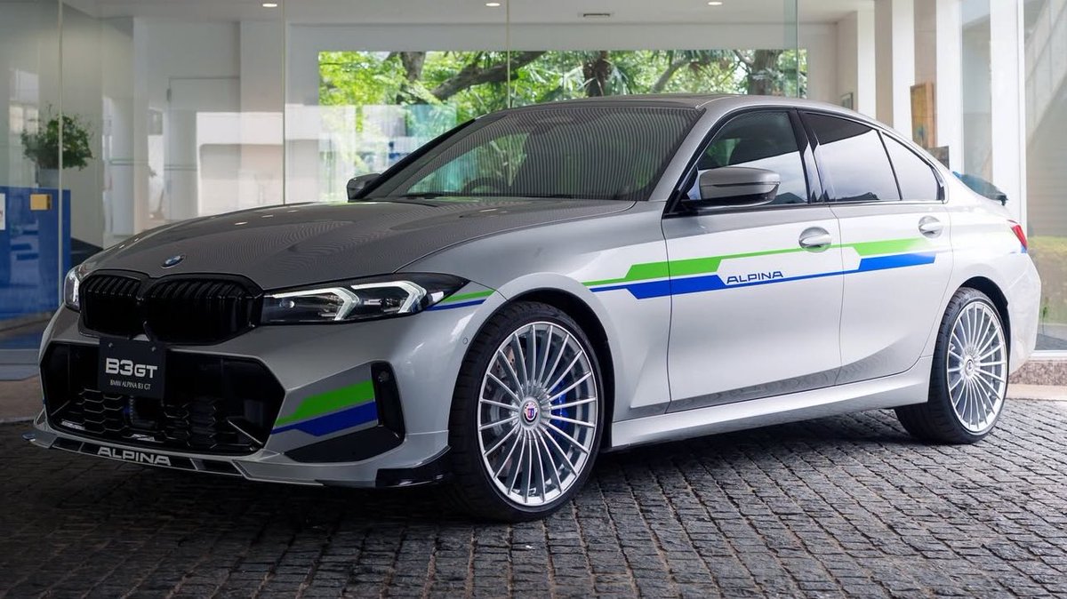 L_33_H's tweet photo. Thankfully the Japanese know how to spec a B3 GT. 😍 https://t.co/J863NVQhoO