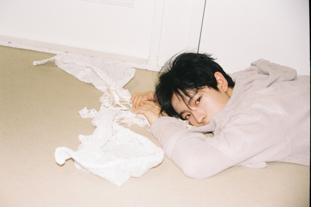 념쩝𓐐 tweet media