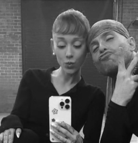 TinyElephant tweet media