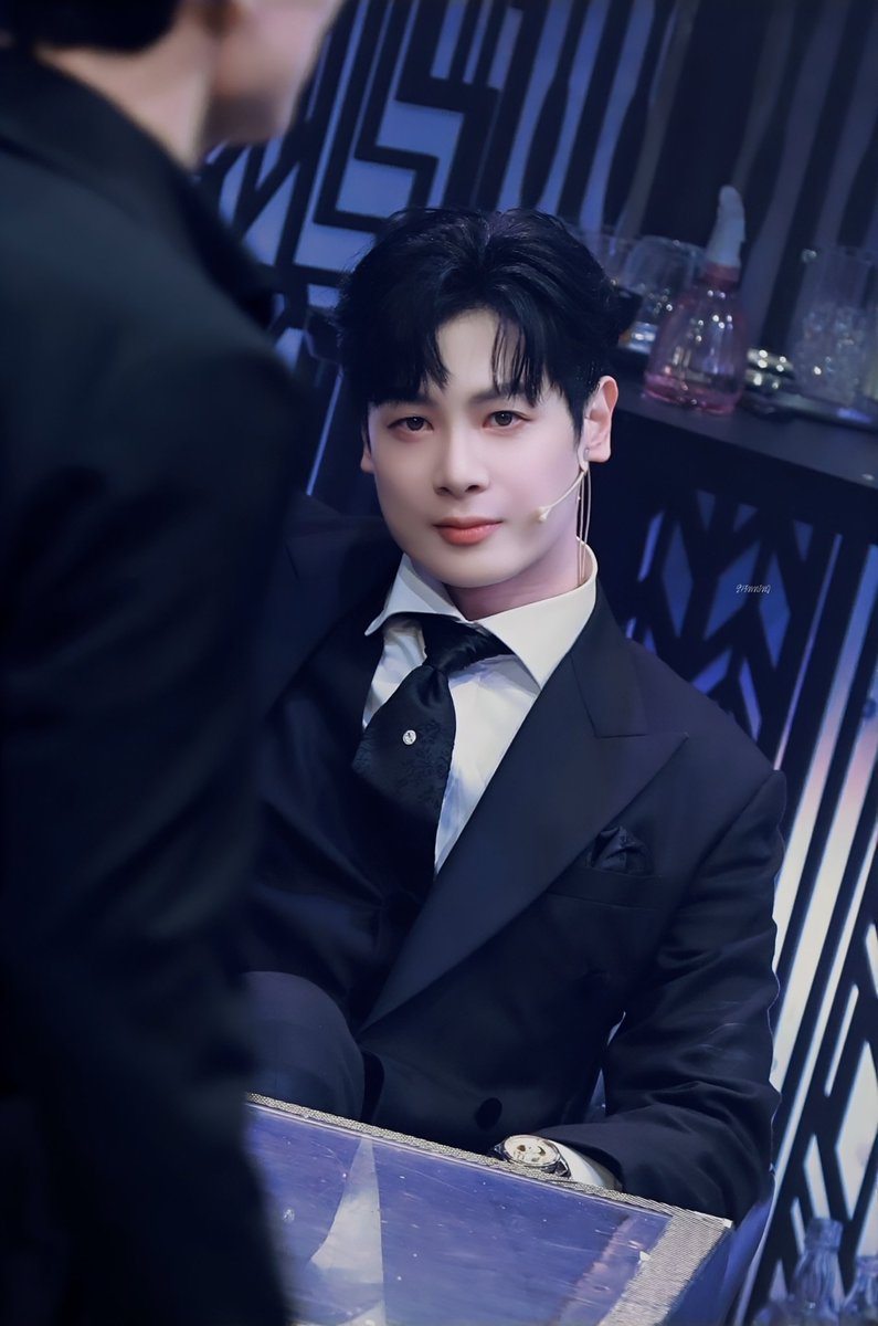 𝐒𝐏𝐈𝐍 tweet media