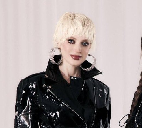 Parody (parody) tweet media