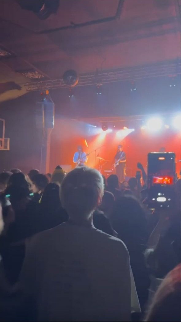 題 S୭ৎna tweet media