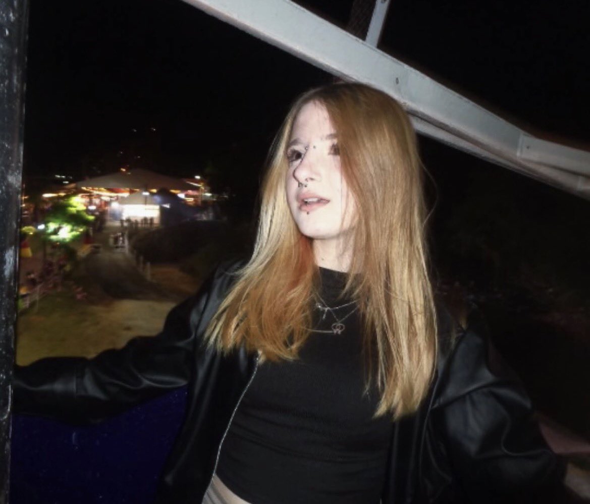 liz | sirius version ⚢ 🪼 tweet media