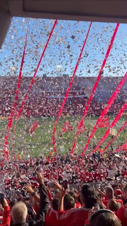 que vuelvan los visitantes. tweet media