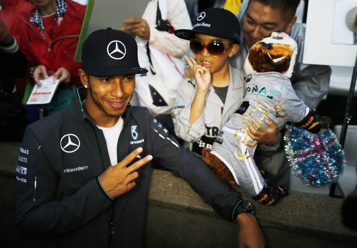 4644 files™ tweet media