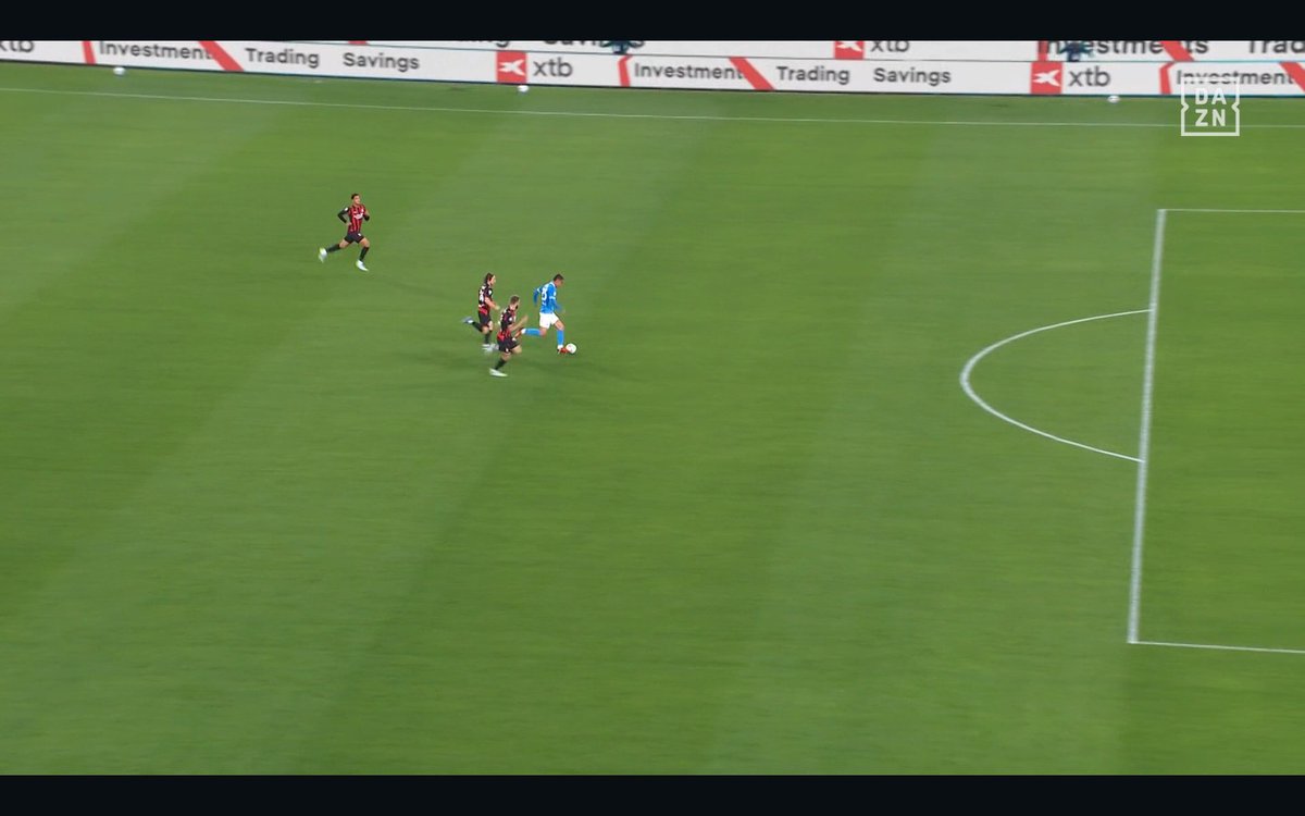 Napoli Talk tweet media