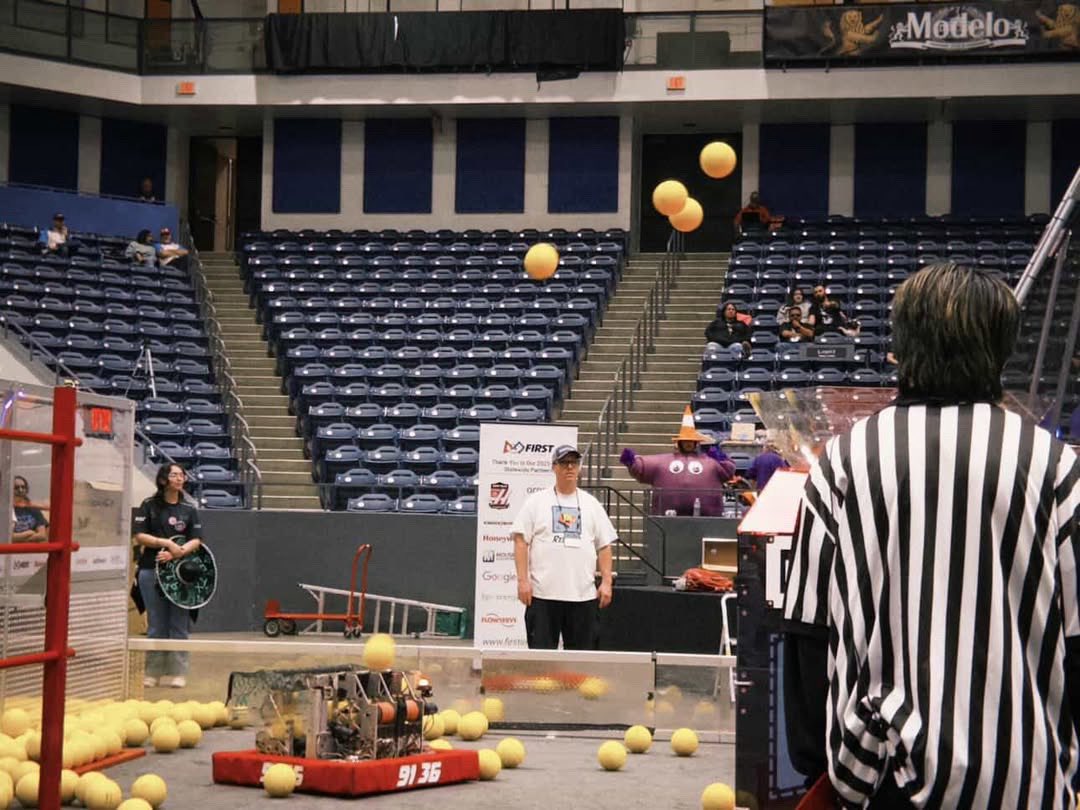 MHSRoboticsEPTX's tweet photo. THE RAMS ARE OFF TO STATE! 9136 placed 3rd at Amarillo making it to playoffs. Overnight Montwood robotics moved up from 143-60th placing us in a competitive spot for Texas State! 
#FIRSTinTEXAS #TeamSISD https://t.co/SHvBgcBNR0