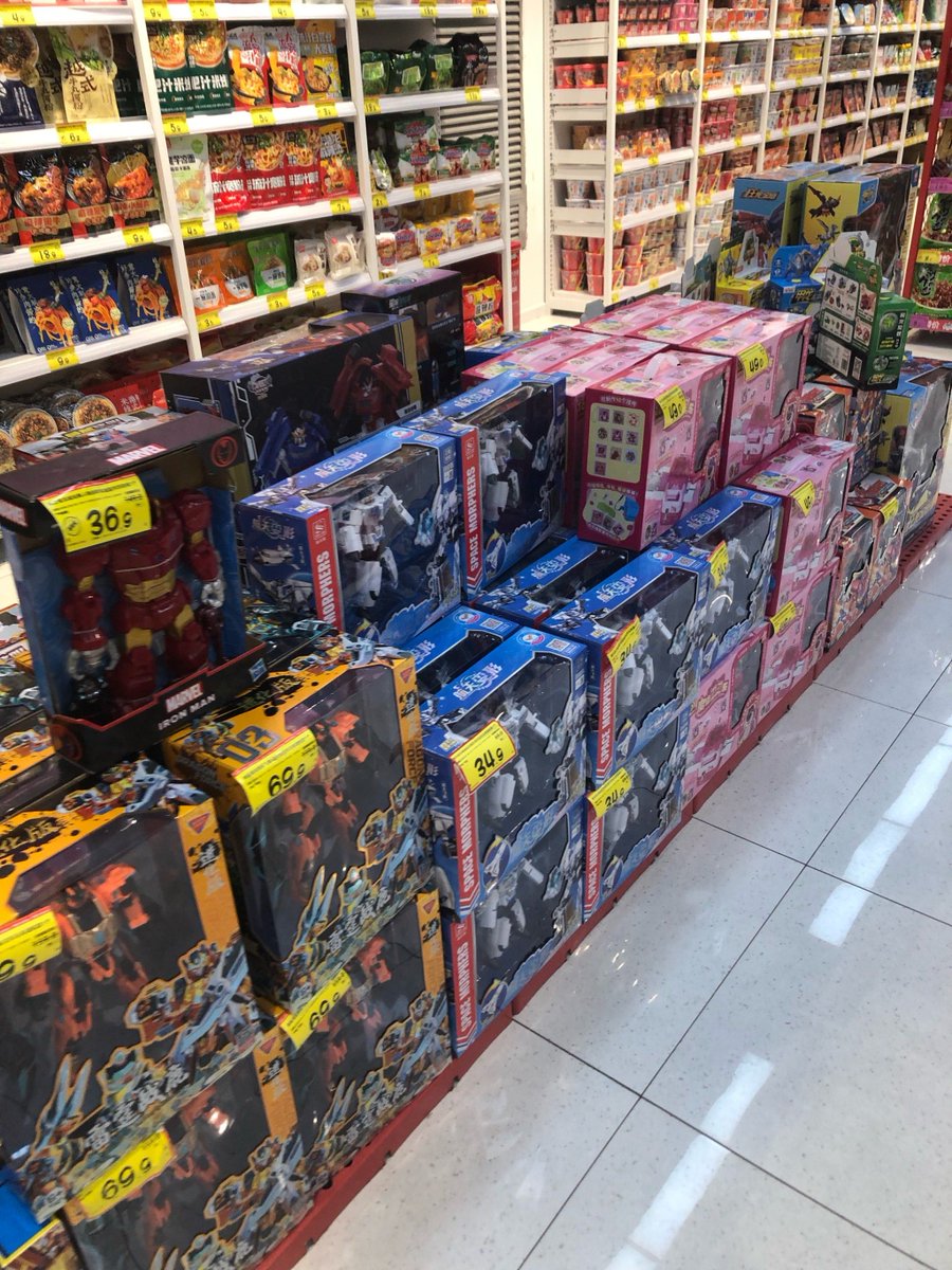 ちひろ tweet media