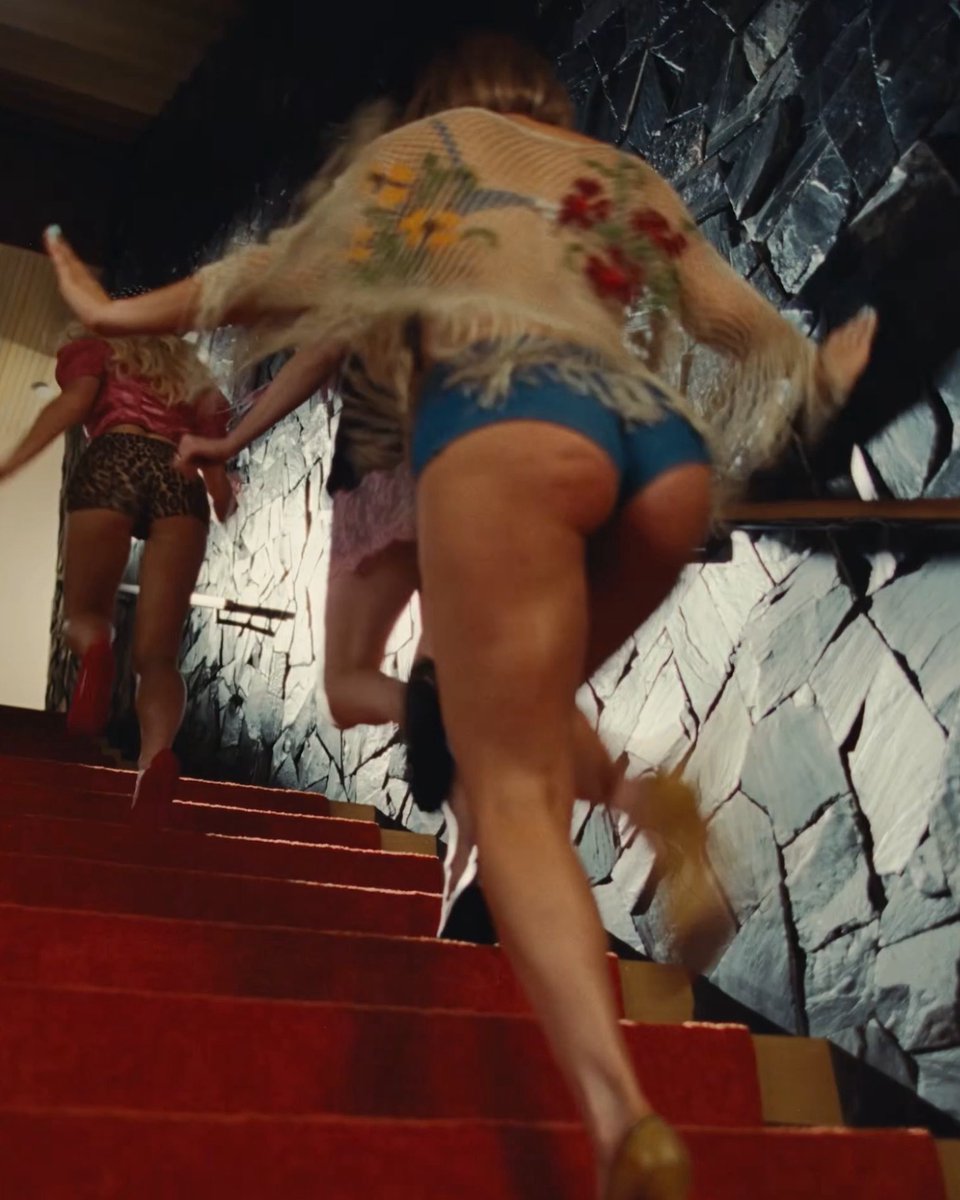 siren crave tweet media