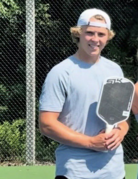 leah⁷¹ tweet media