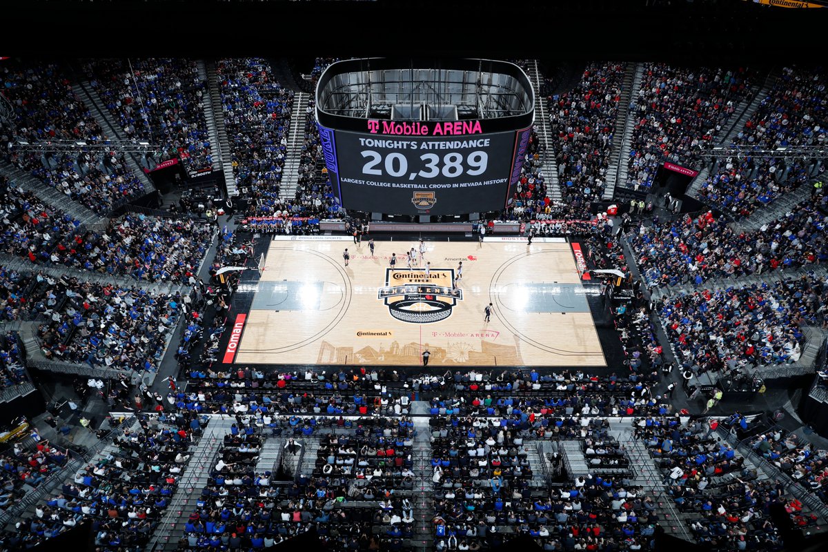 bdGlobalSports's tweet photo. @TMobileArena @GoldenKnights @ufc EASY! No. 5 Duke beats No. 1 Gonzaga before a record crowd in Coach K's final season. https://t.co/5aNLxpgniC