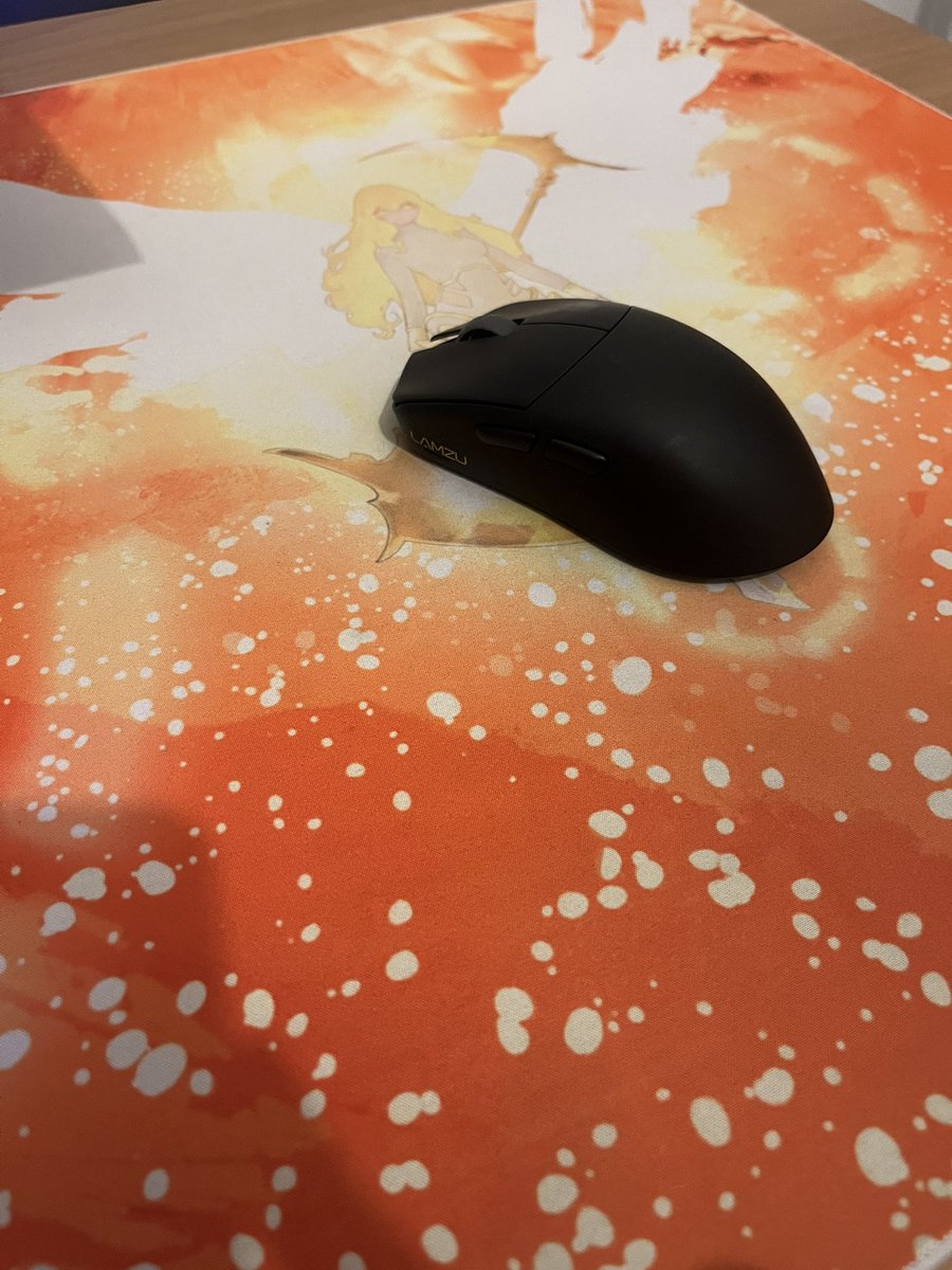 d3mur tweet media