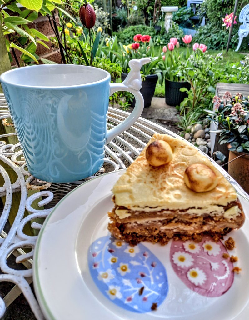 AdrianHarding99's tweet photo. Enjoying the sunshine, flowers and a slice of simnel cake in the garden at Easter. #GardensHour @GardensHour #gardens https://t.co/LtCzg6yREj