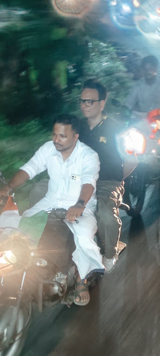 Memorable Pics with former Indian Cricket Team Captain Shri Mohammad Azharuddin Ji <a href="/azharflicks/">Mohammed Azharuddin</a> during the Election Campaign of <a href="/Chandyoommen/">Chandyoommen</a> Ji at #Puthuppally #Keralam