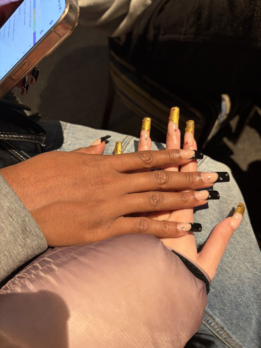 Table 15 Brockley barge 

I’m out with the girls send pitchers to our table spoons piggies ! 

#wetherspoonspig #paypig #cashmeet #cashpointmeet #financialdomination #findom #findomuk