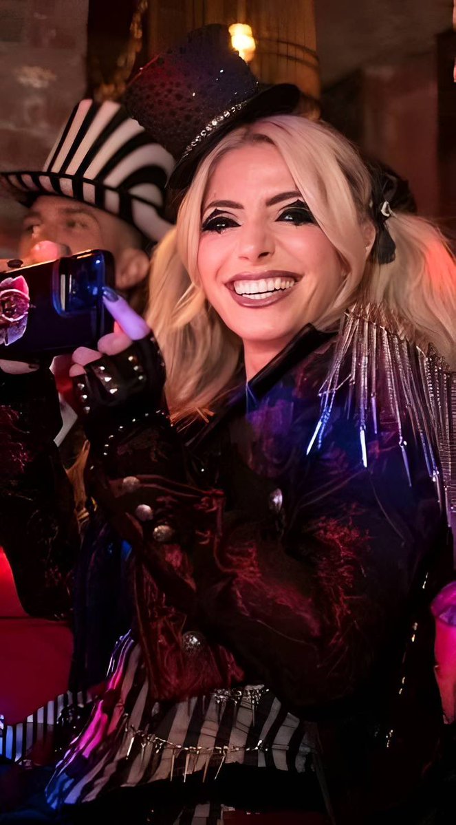 ✭EraOfBlissHausen✨️ Just a Cool Bliss Fan Account tweet media