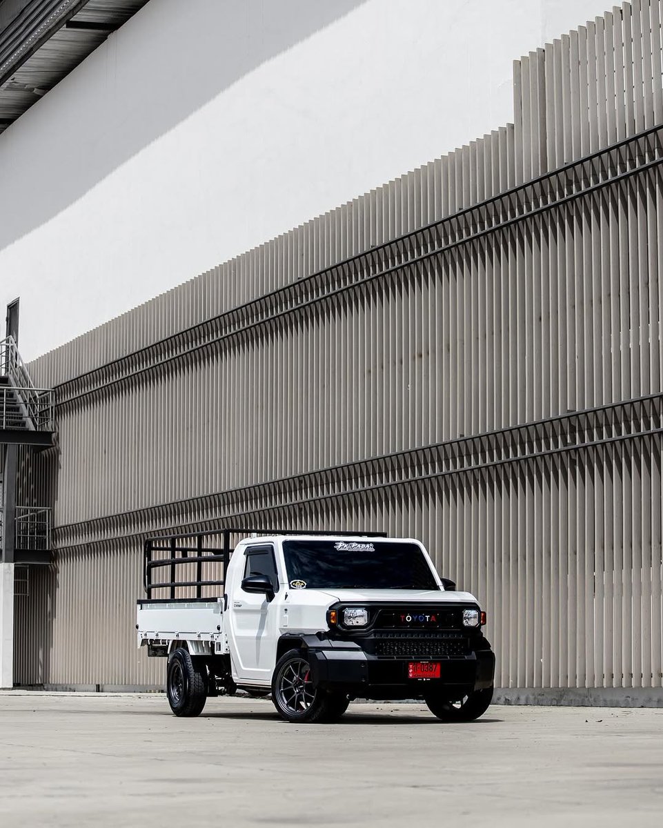 lekan897's tweet photo. TOYOTA HILUX CHAMP https://t.co/kNlWmeTrg2