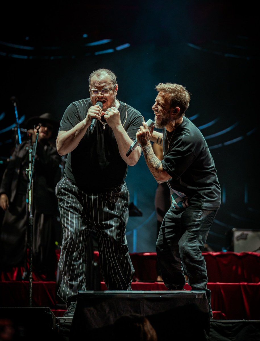 Sin Bandera regresa a Puerto Rico con su nueva gira “Escenas Tour”🎵
El icónico dúo se presentará el viernes, 28 de agosto en el Choliseo
<a href="/sinbandera/">Sin Bandera</a> 
<a href="/Oneononepr/">One On One PR</a>