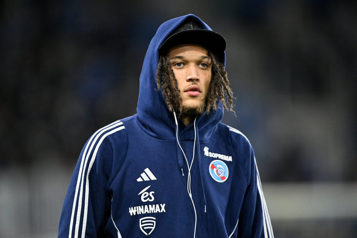 Just Chelsea tweet media