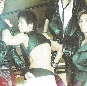 Midnight tweet media