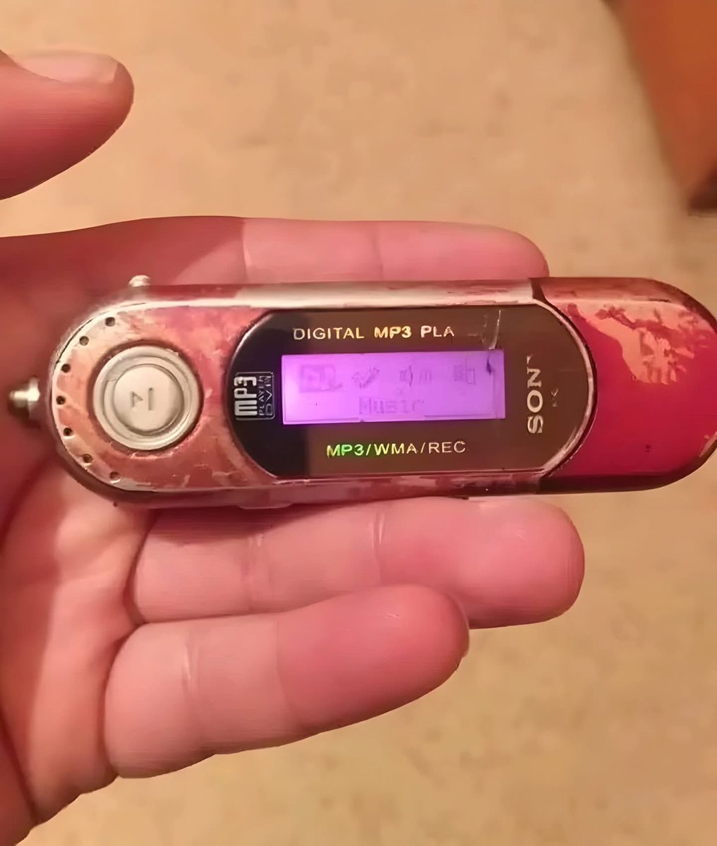 Arab Memes tweet media