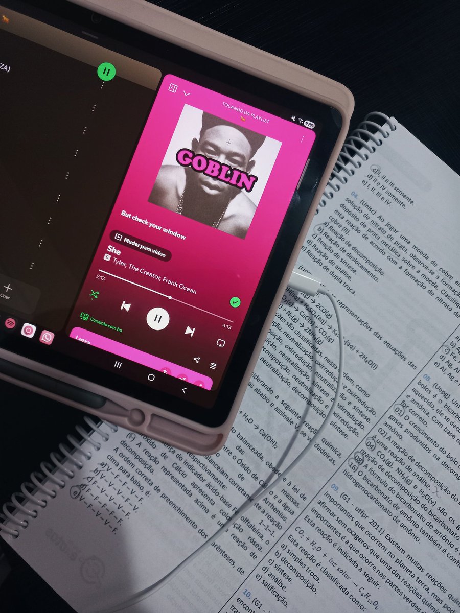 lorottamail's tweet photo. #studytime ๐ป https://t.co/46EhXE23gj