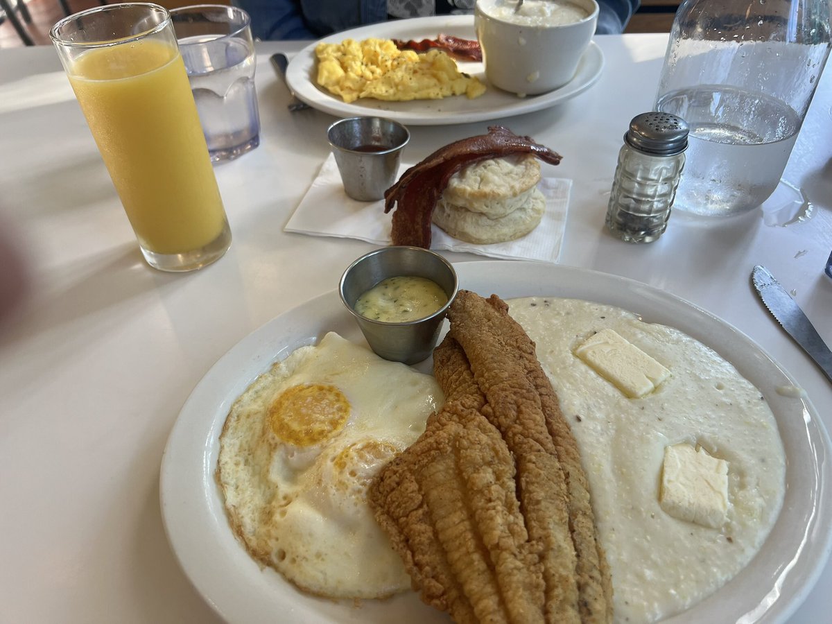 ashevillerandy1's tweet image. for breakfast! #Toast #DecaturStreet