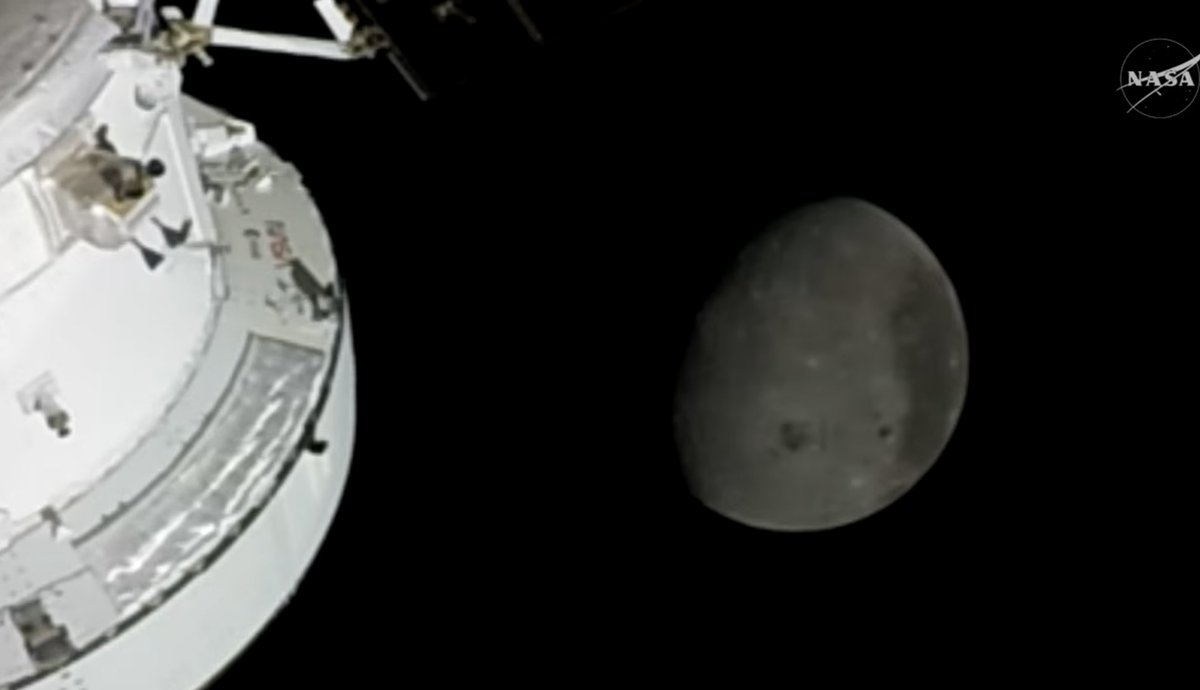 astrogeol's tweet photo. If you are able to listen right now, tune into #NASA Live (link below) &amp; listen to the crew of Artemis II provide real time visual descriptions of the lunar surface from their windows in the Orion spacecraft. It’s been over 50 years! Image from NASA Live.

https://t.co/04HVrynGjO https://t.co/m6QXml8myD
