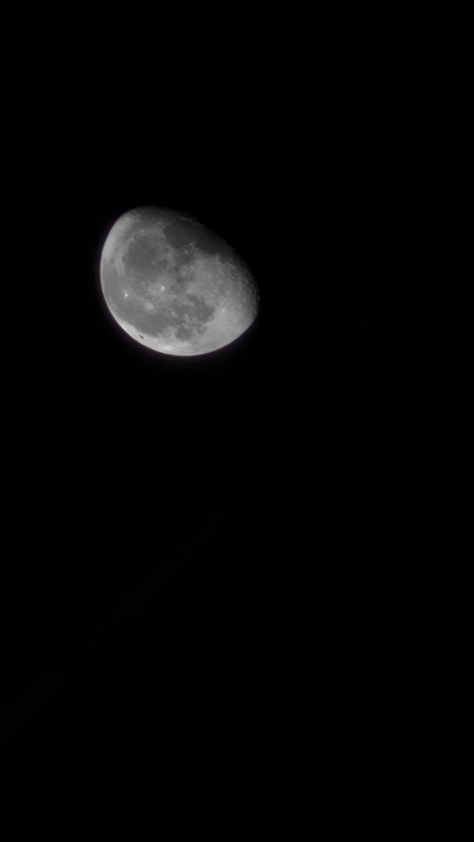 AgustinSaly's tweet photo. Mencoba memotret bulan 🌔 dengan #SamsungS26Ultra https://t.co/jWxCrJZZDx