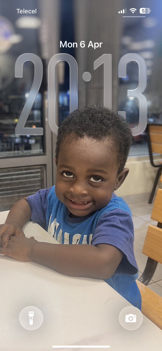 NanaEzze tweet media