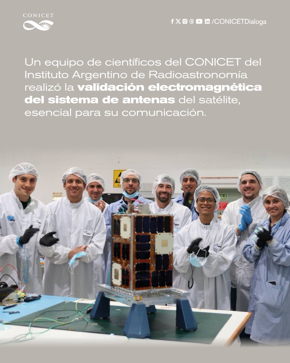 CONICETDialoga's tweet photo. 🔶ATENEA: el satélite argentino que acompañó el lanzamiento de Artemis II, la primera misión espacial tripulada alrededor de la Luna desde 1972.

➡️Un equipo de científicos del CONICET del Instituto Argentino de Radioastronomía realizó la validación electromagnética de su sistema de antenas. Además, desarrollaron una estación terrena propia para poder seguirlo y detectarlo en su viaje.

🛰️Cuatro satélites desarrollados en otros países acompañaron la partida de la nave principal, con el propósito de cumplir objetivos complementarios. Entre ellos se encuentra ATENEA, diseñado y construido íntegramente en Argentina por la Comisión Nacional de Actividades Espaciales (CONAE) y diferentes instituciones del sistema de ciencia y técnica argentino.

📌Nota completa https://t.co/XntKU9Siwd