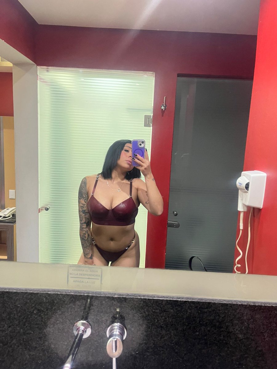 Melanie VIP En CDMX tweet media