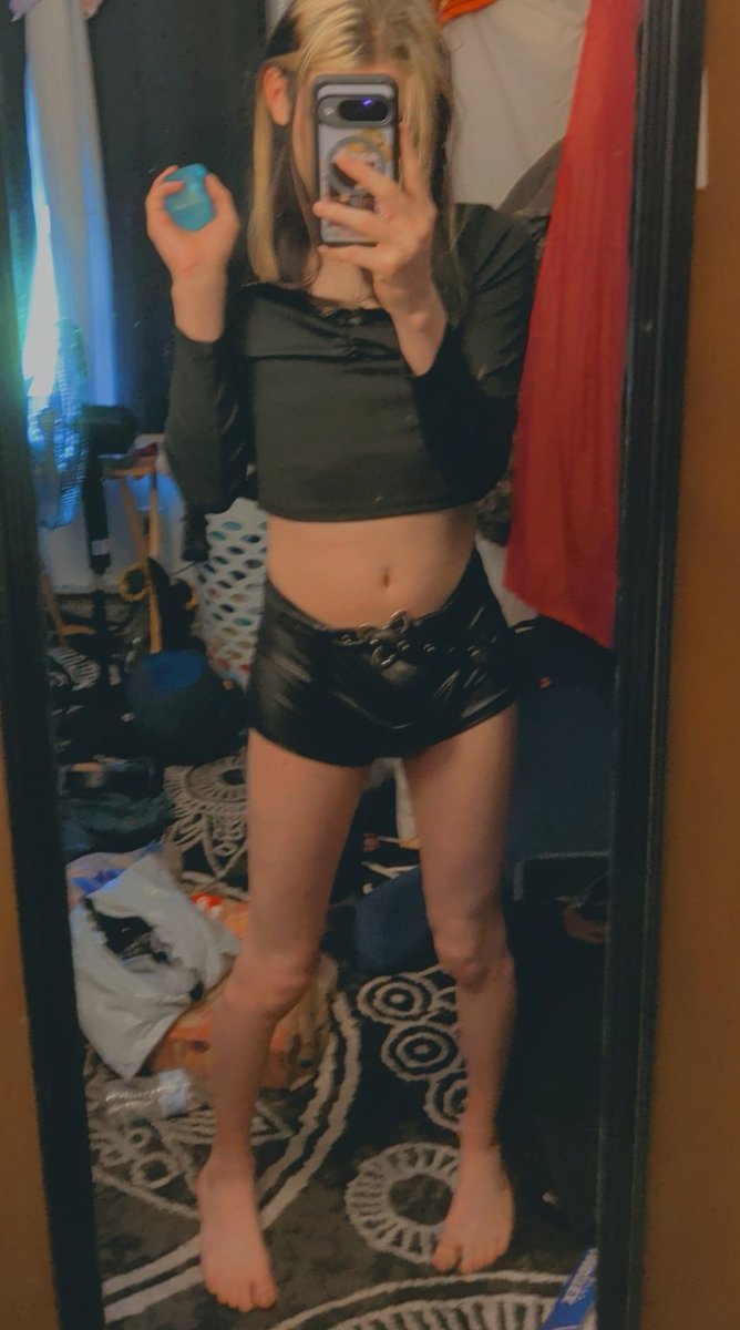 °•Tsun•° tweet media