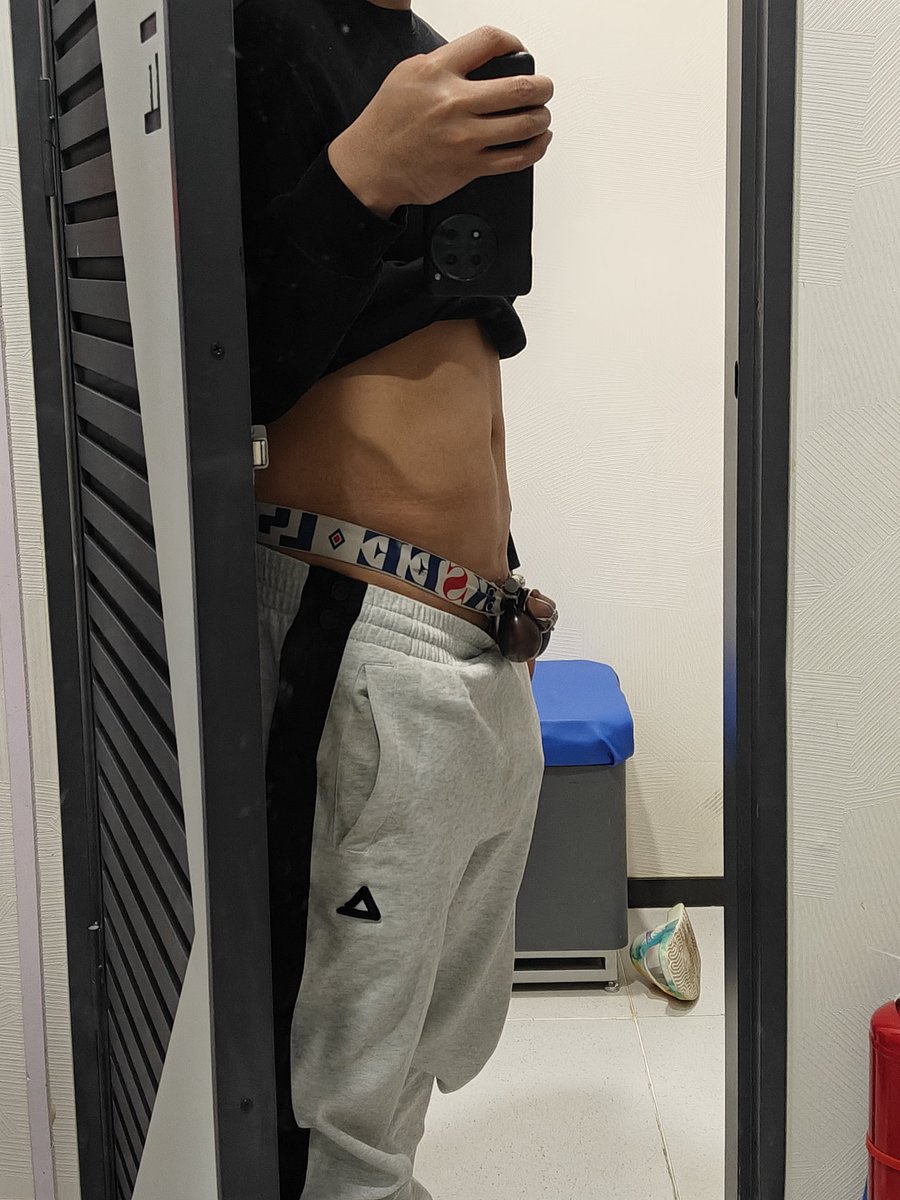 紧身CB英雄 tweet media