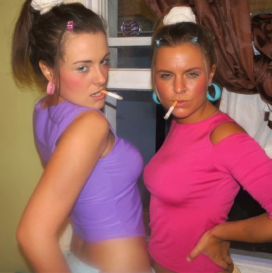 Smoking girl lover tweet media