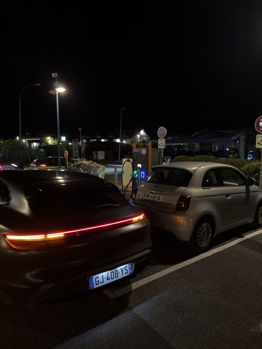 Powlisher tweet media