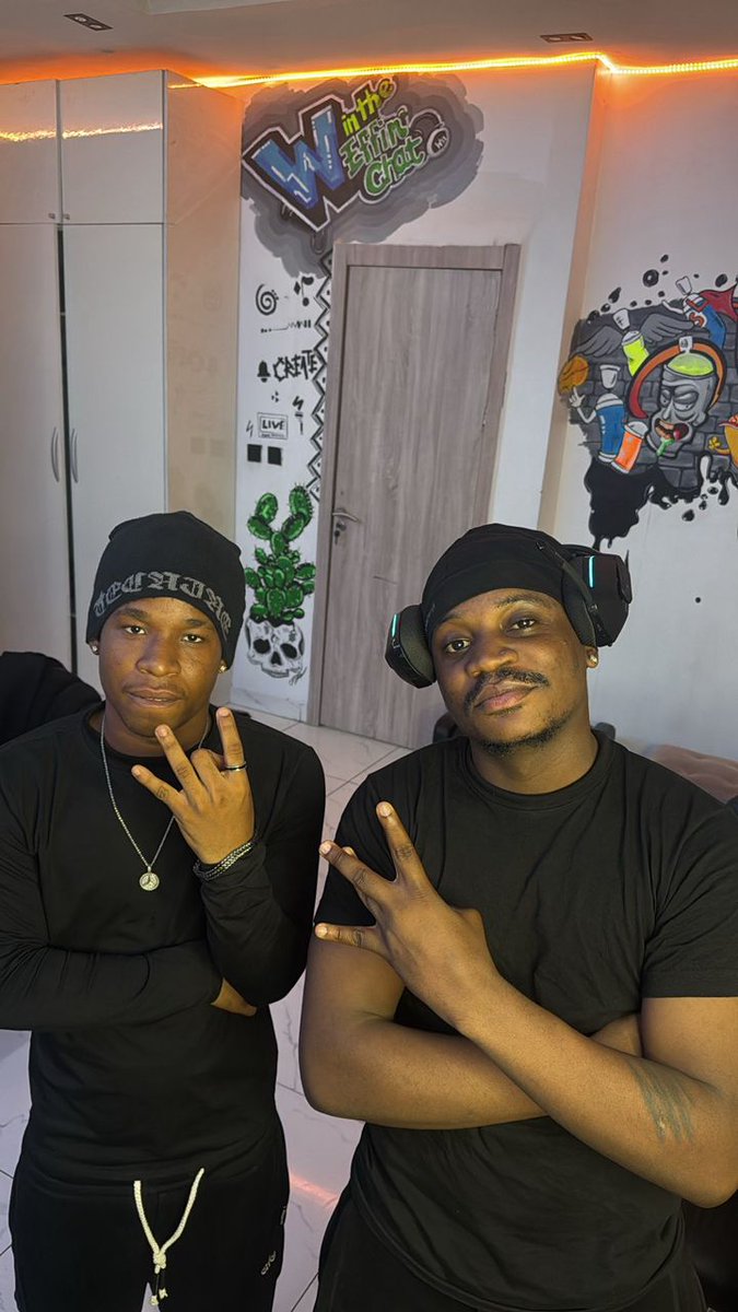 yoMariosss's tweet photo. I'm live rn with Zicoboy. Got a lot of stuff to share with y'all. Catch us live on Twitch! 🔥

https://t.co/mWbyHzyID1 https://t.co/E1xErWdSp6